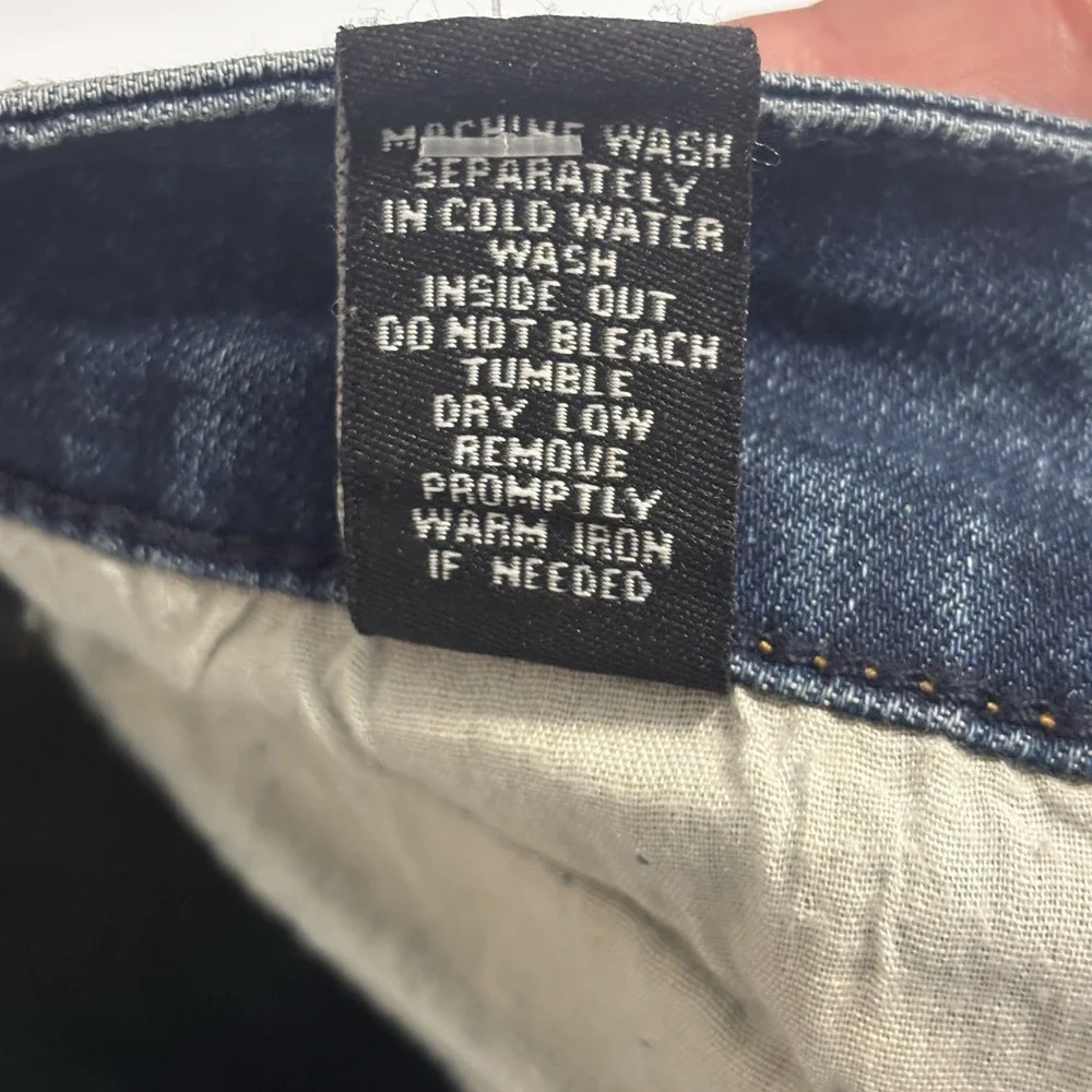 NWT 30x30 RUE21 Mens Supreme Flex Loose Fit Distressed Denim Jeans Pants